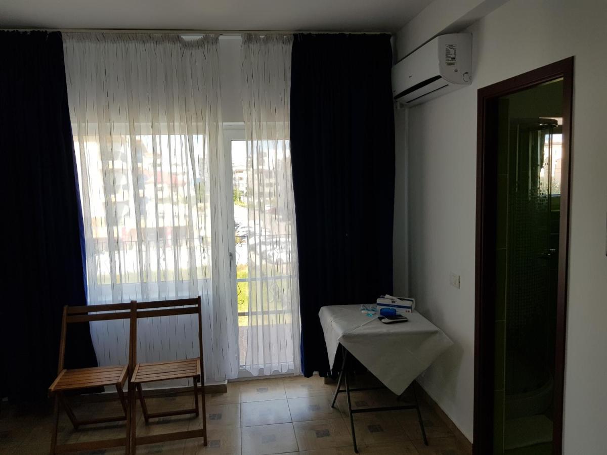 El Capitano - Mamaia Nord Gasthof *