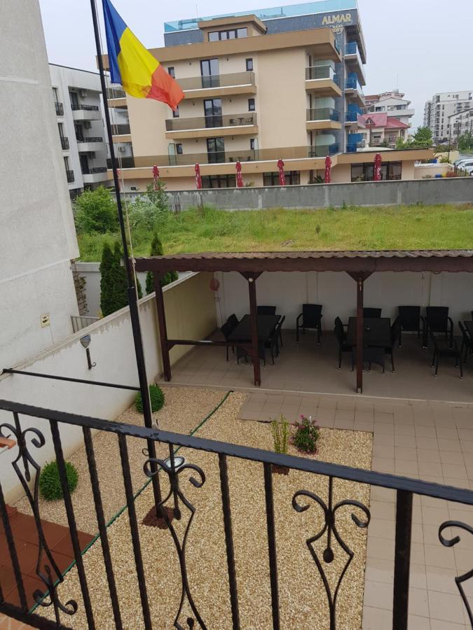 El Capitano - Mamaia Nord Gasthof